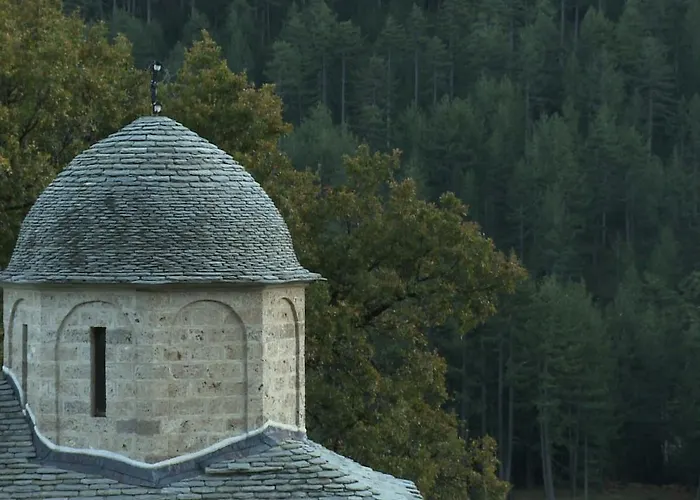 Valia Calda 3* Perivoli (Grevena)